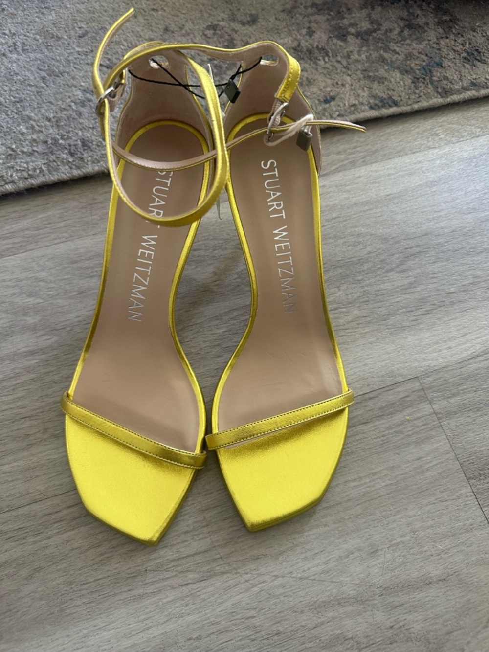 Stuart Weitzmen Nudist Heel in Ochre Size 8 MSRP $420